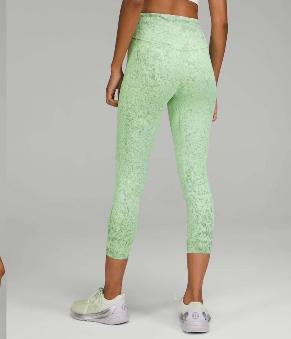 Lululemon Base Pace High-Rise Running Tight 25"
City Grit Green Multi